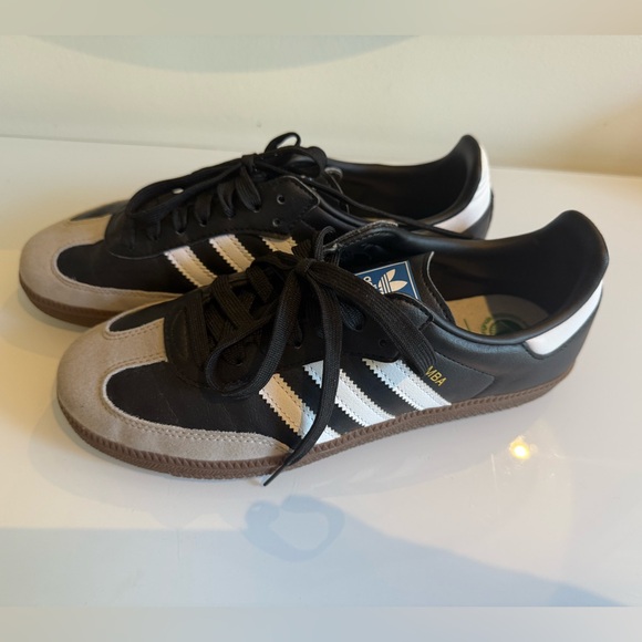 ADIDAS Samba Vegan Shoes, Black/Cloud White/Gum (fits like W8) - Picture 2 of 6